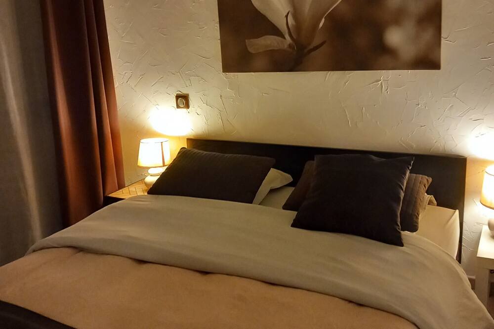 Photo of Bedroom in Courlaoux