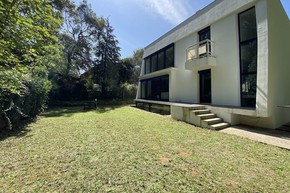 Photo of Outdoor in Palaiseau