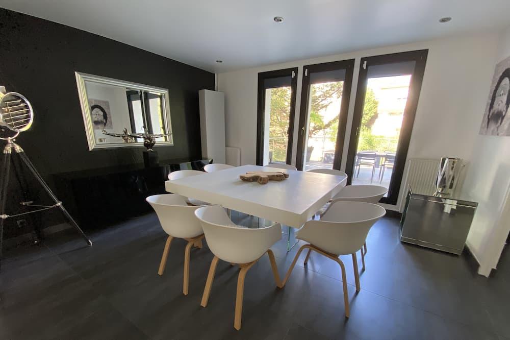 Photo of Others in Palaiseau