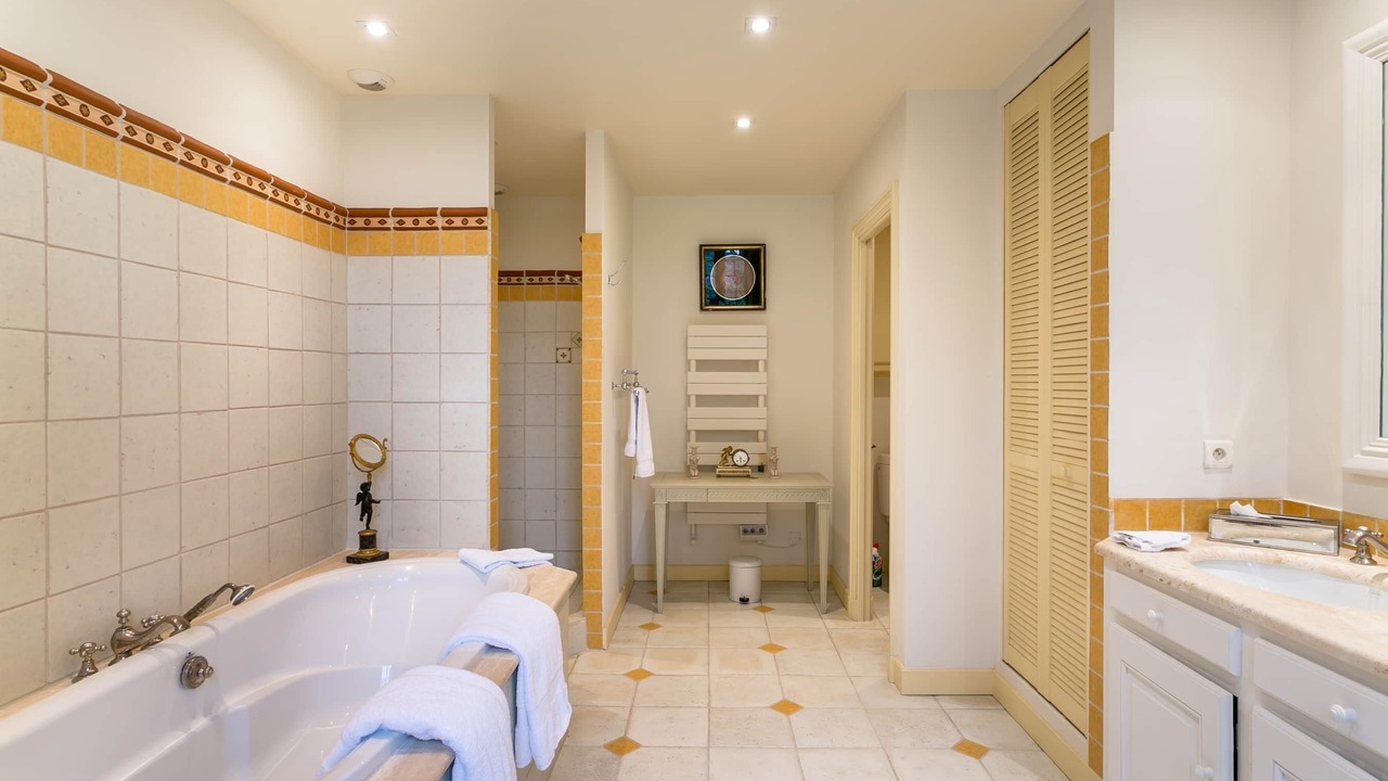Photo of Bathroom in Mirmande
