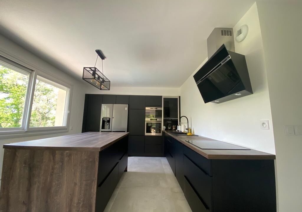 Photo of Kitchen in Chateauneuf-du-Rhone