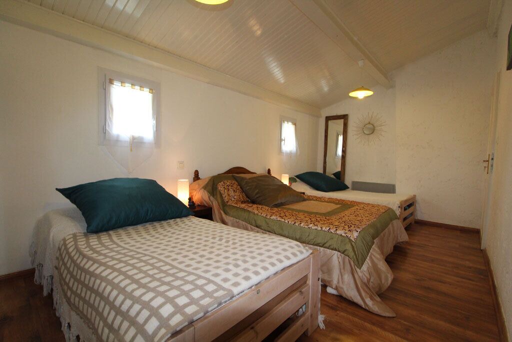 Photo of Bedroom in Villeneuve-de-Berg