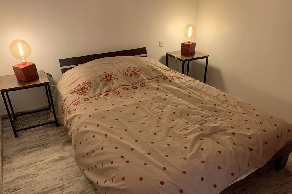 Photo of Bedroom in Aouste-sur-Sye