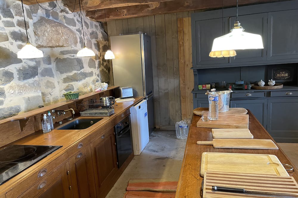 Photo of Kitchen in Saint-Urcize