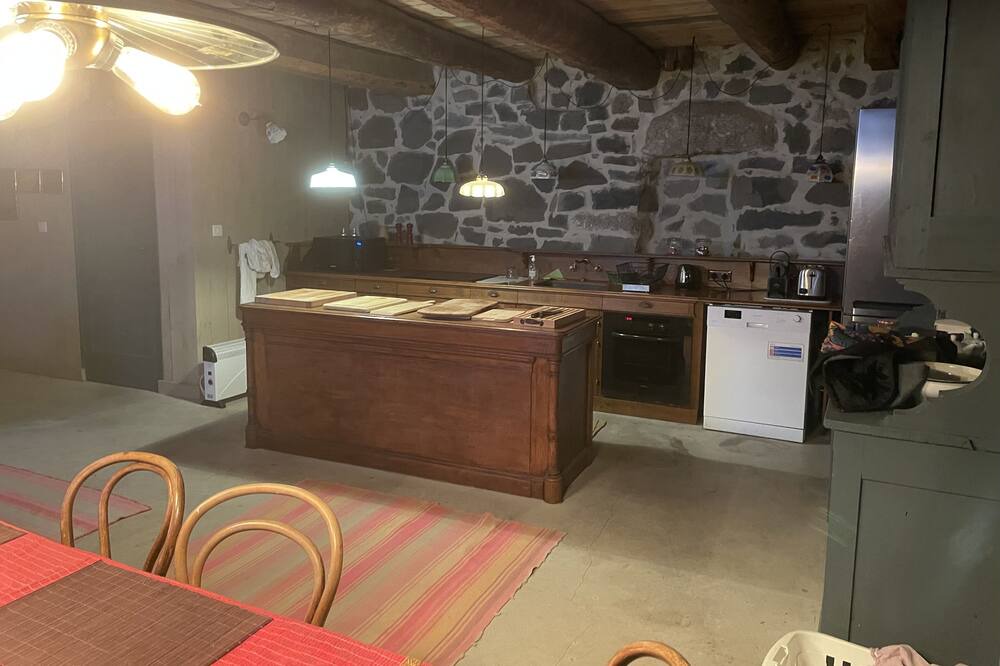 Photo of Kitchen in Saint-Urcize