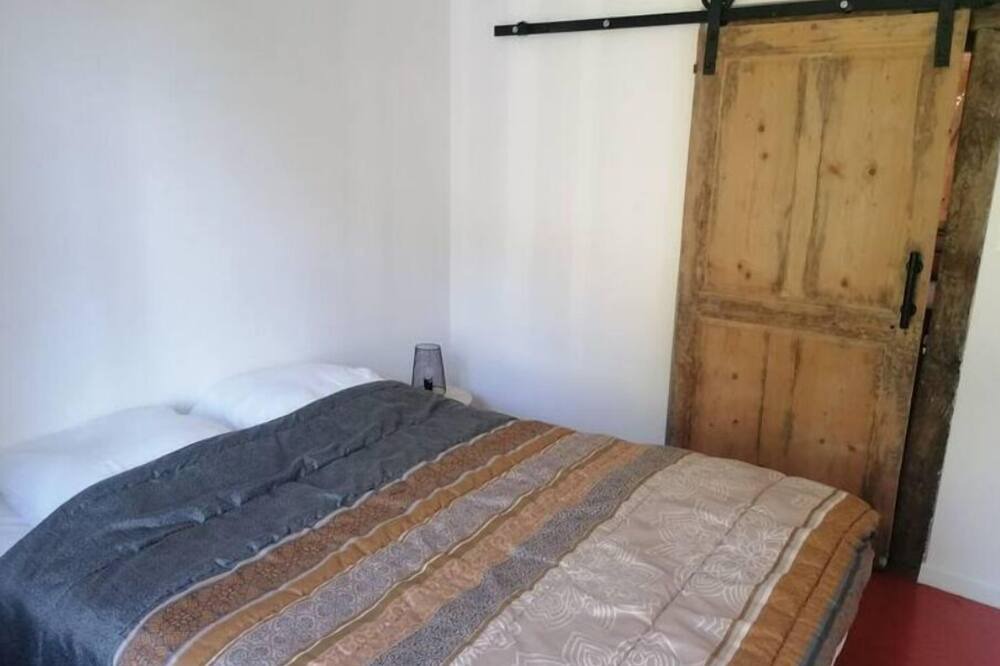 Photo of Bedroom in Dompierre-sur-Nievre