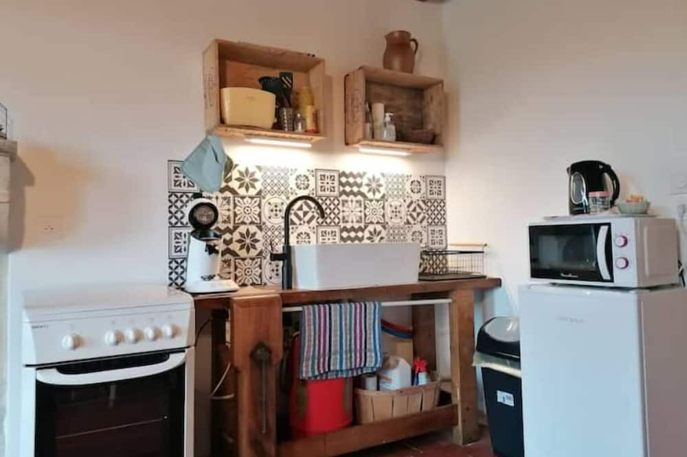 Photo of Kitchen in Dompierre-sur-Nievre
