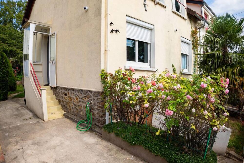 Photo of Outdoor in Villeneuve-le-Roi