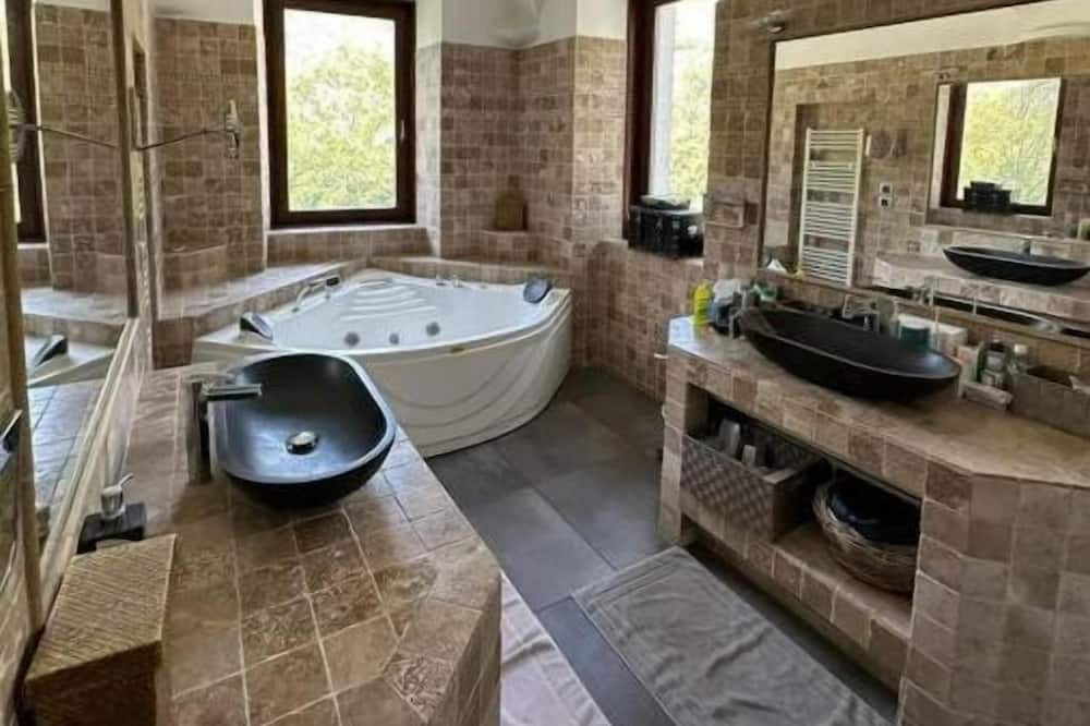 Photo of Bathroom in Moutiers