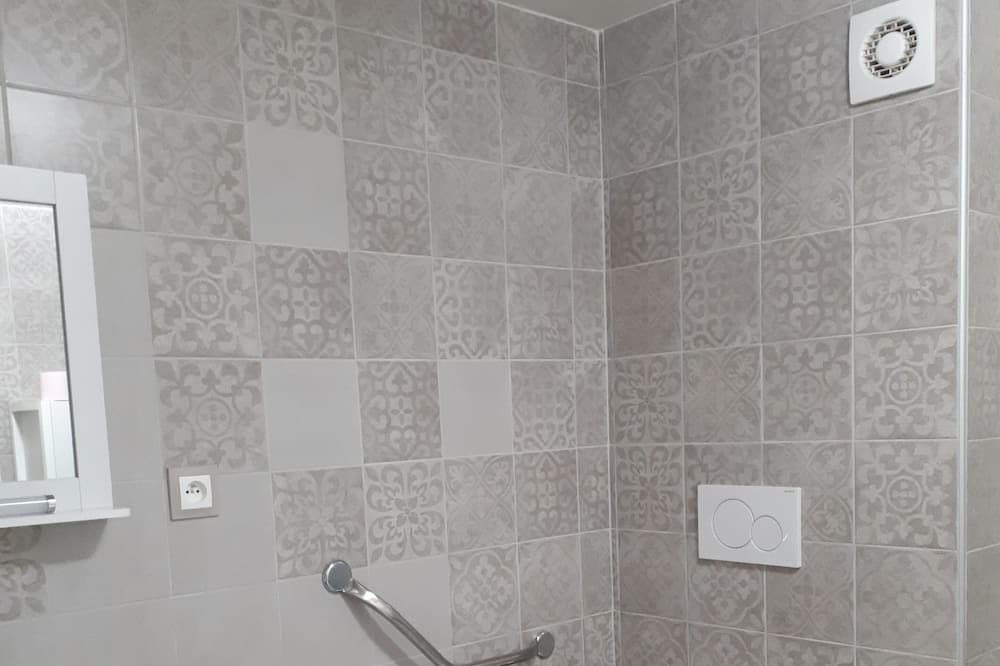 Photo of Bathroom in Morteau