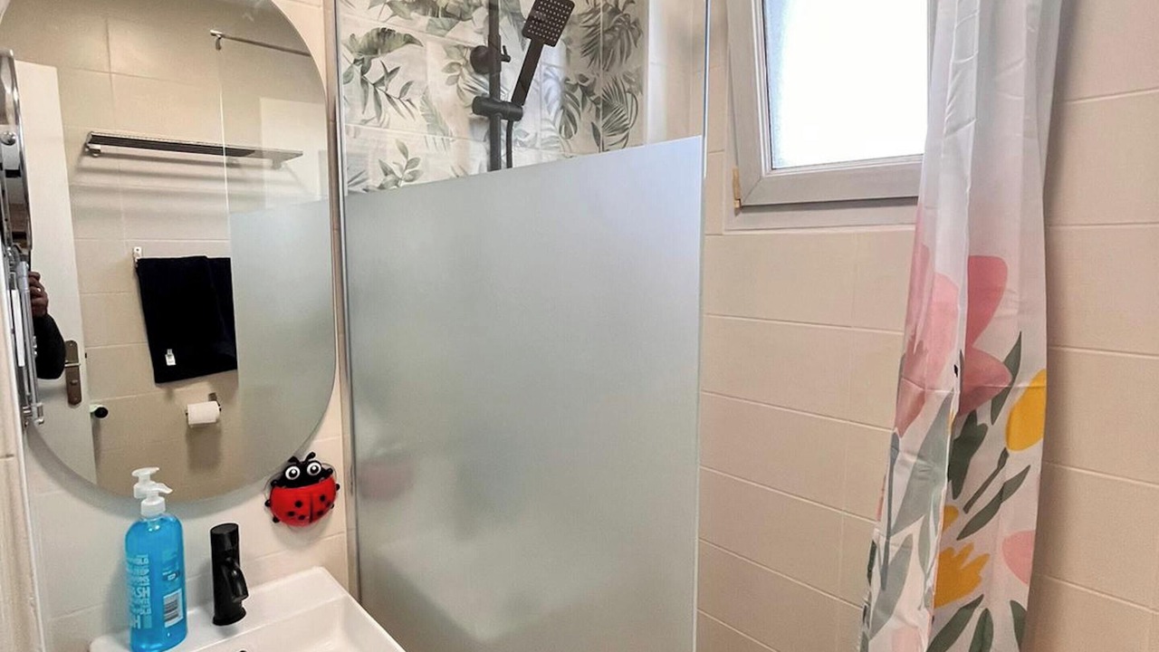 Photo of Bathroom in Villejuif