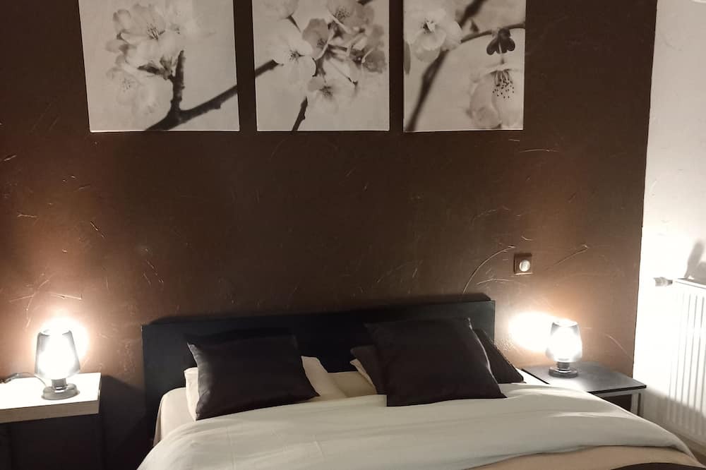 Photo of Bedroom in Courlaoux