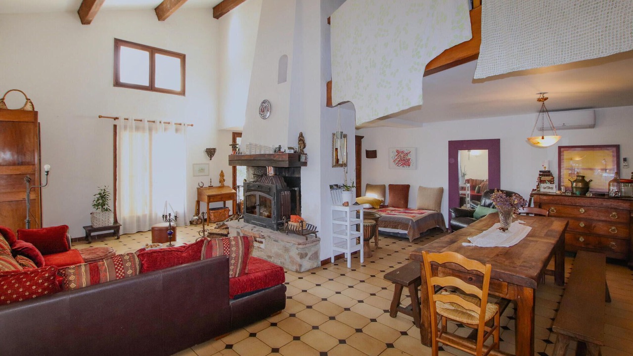 Photo of Livingroom in Mercuer