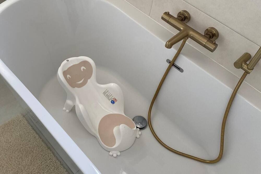 Photo of Bathroom in Mauves