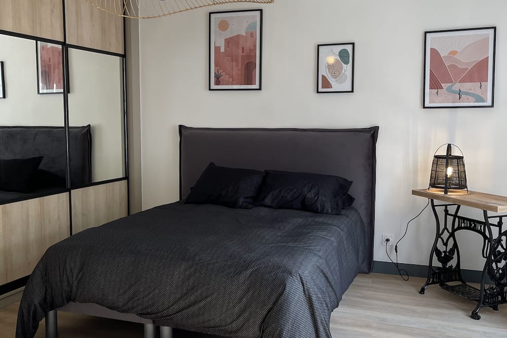 Photo of Bedroom in Buxy