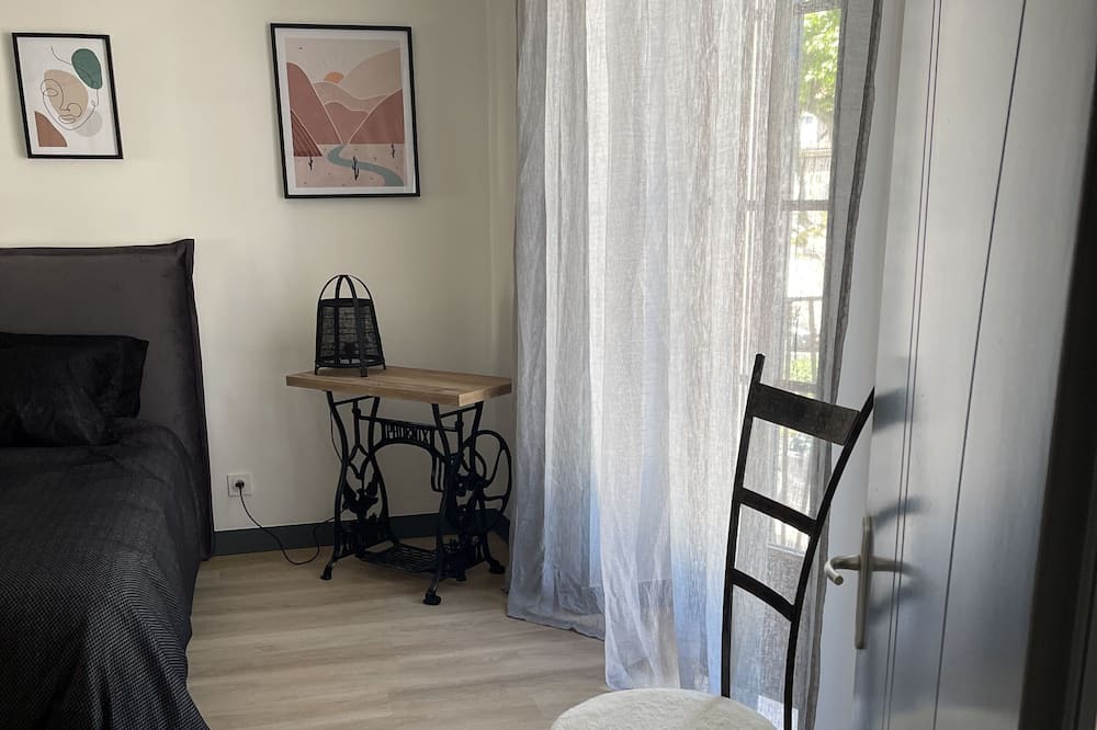 Photo of Bedroom in Buxy