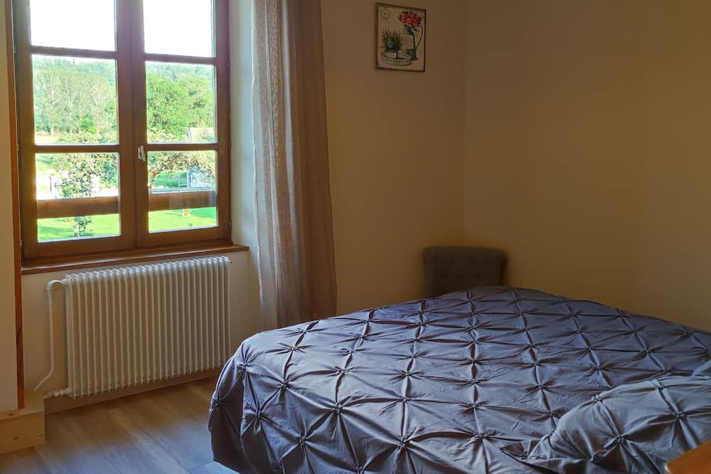 Photo of Bedroom in Besain