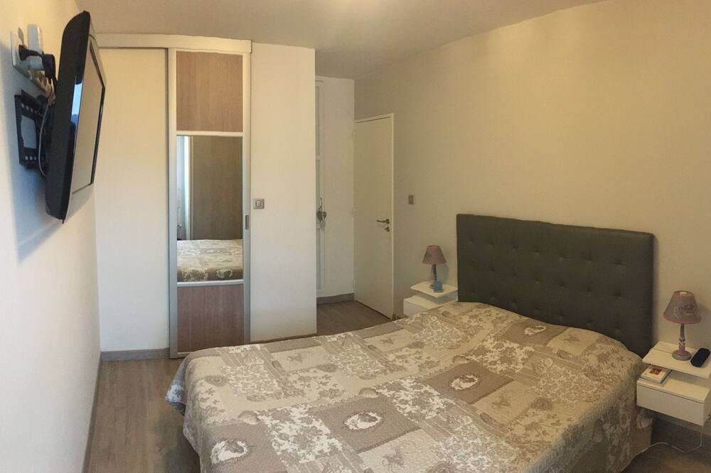 Photo of Bedroom in Meylan