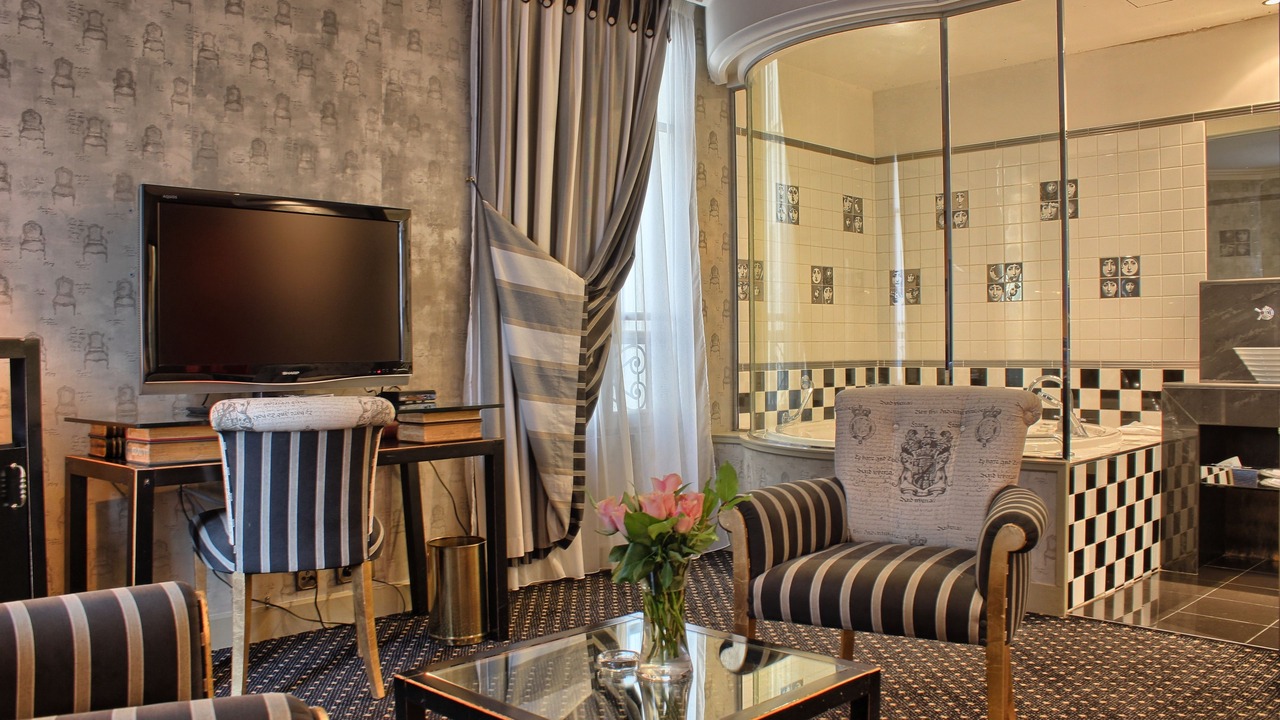 Photo of Livingroom in Quartier de la Salpetriere
