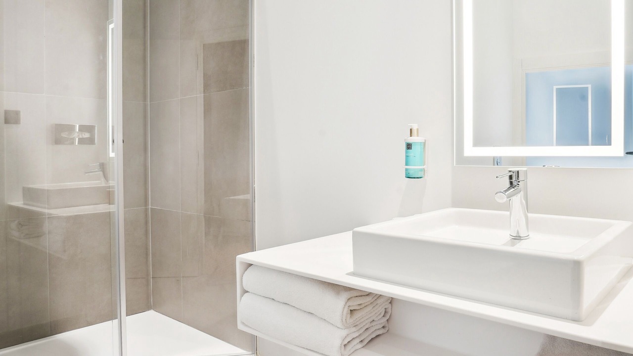 Photo of Bathroom in Charenton-le-Pont