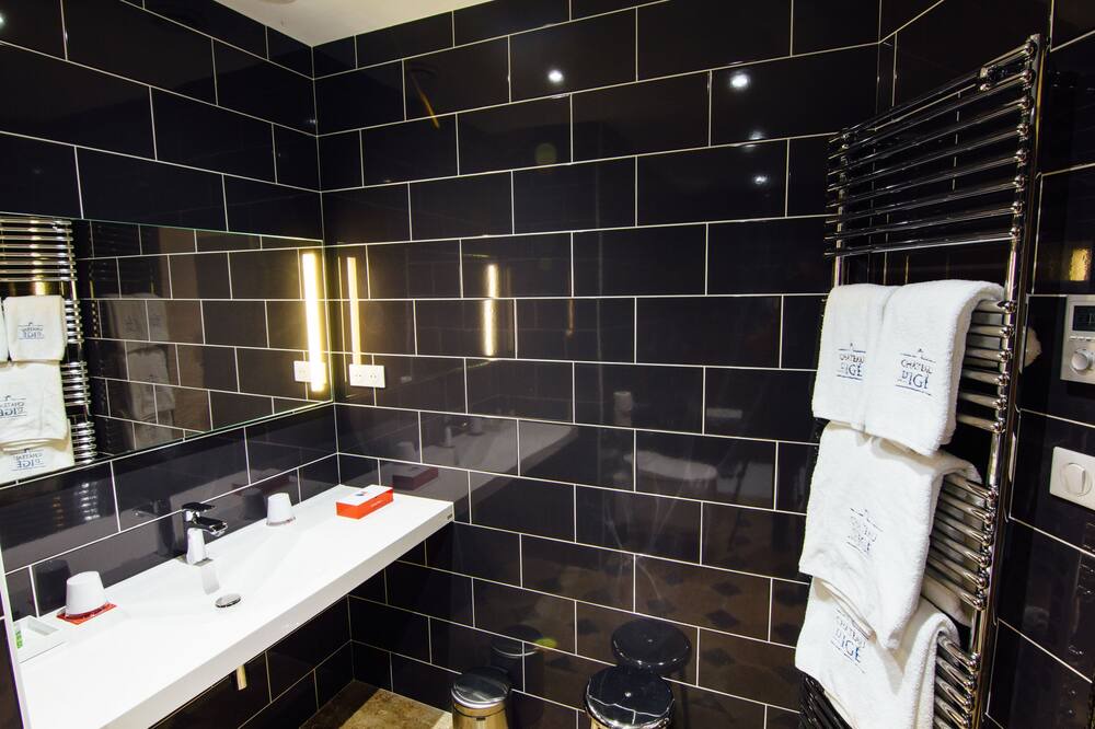 Photo of Bathroom in Ige