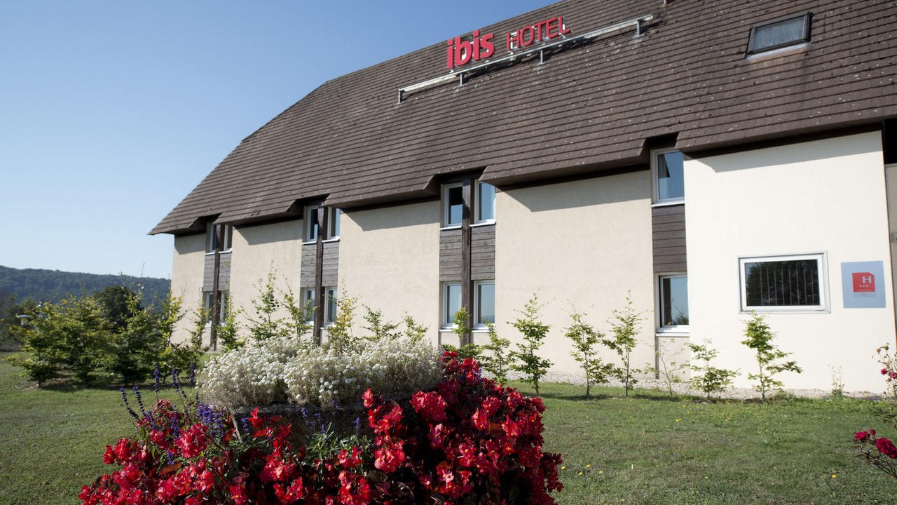 Photo of Buildings in Marchaux