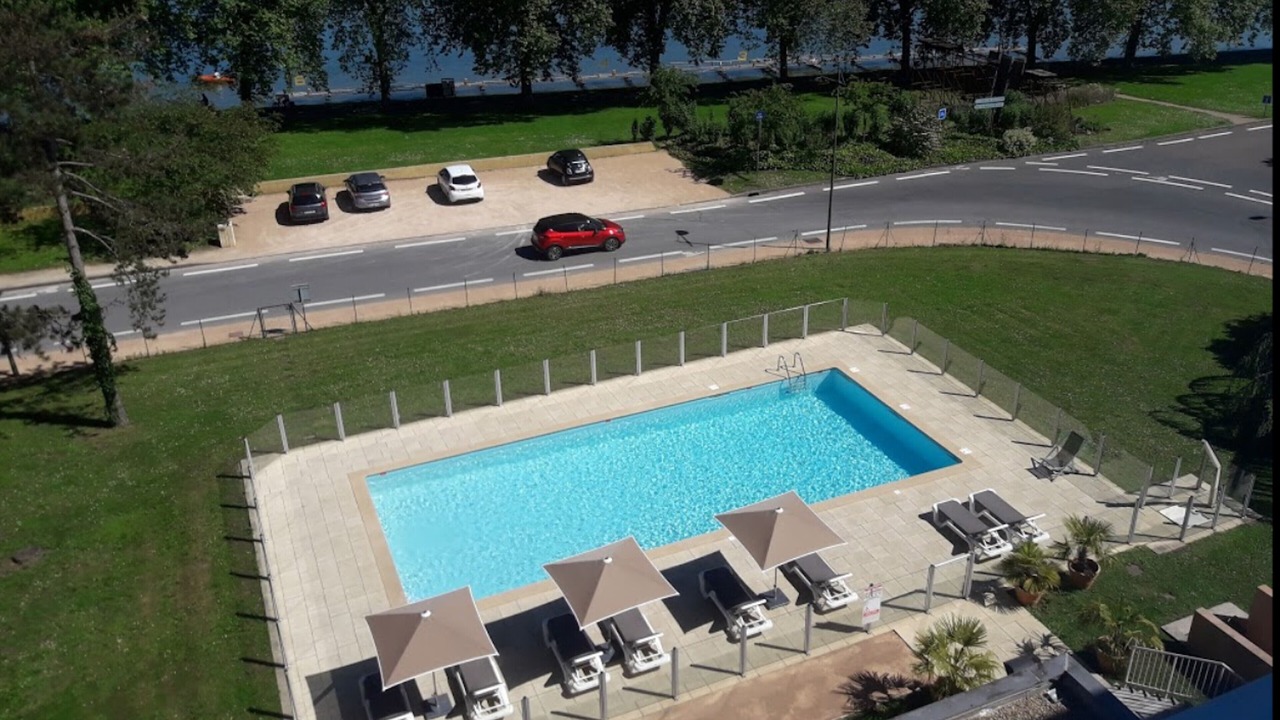 Photo of Outdoor in Flace