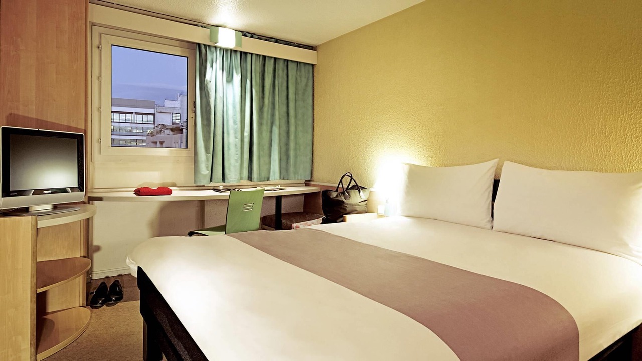 Photo of Bedroom in Montbeliard
