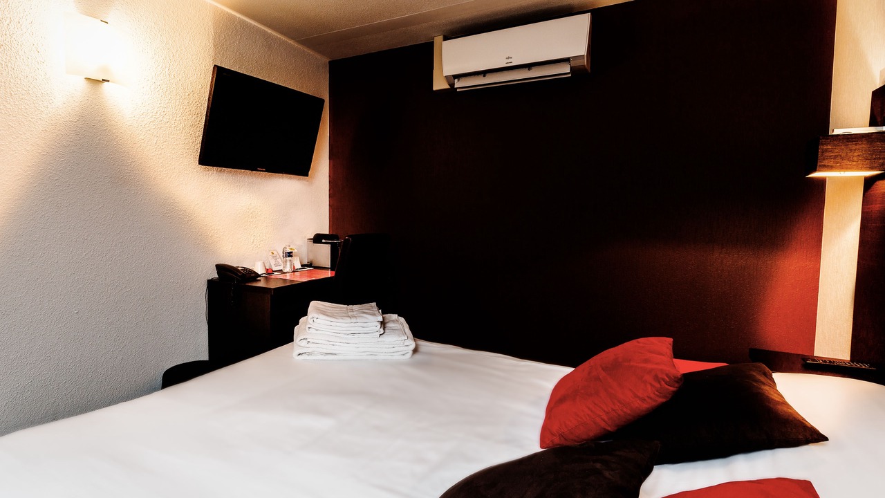 Photo of Bedroom in Lons-le-Saunier