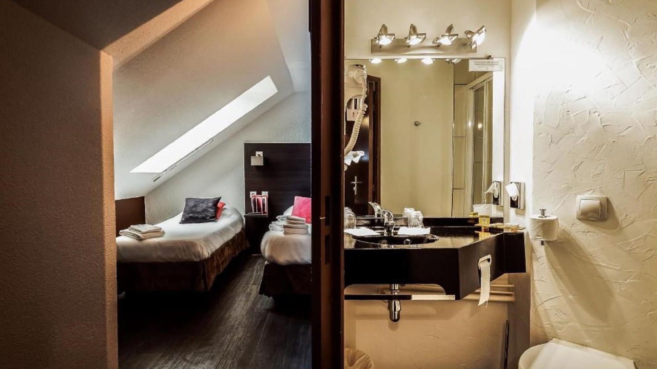 Photo of Bedroom in Lons-le-Saunier
