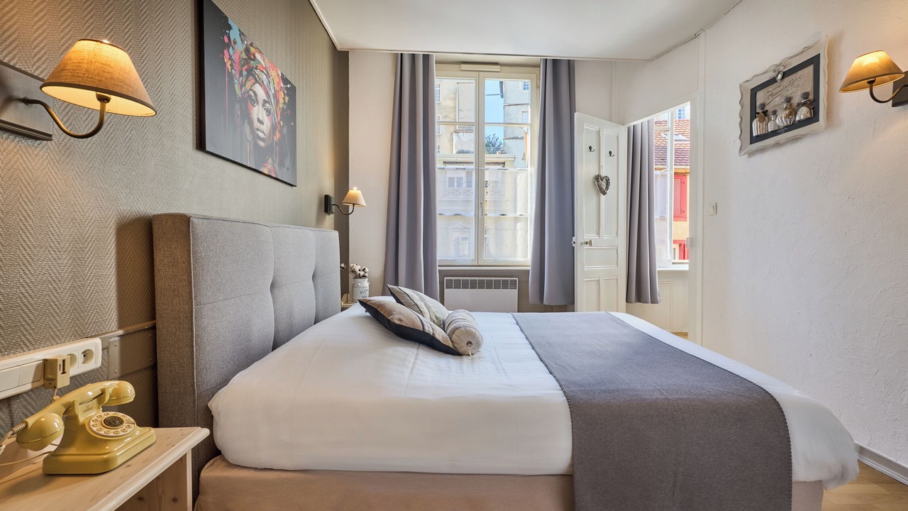 Photo of Bedroom in Montbeliard