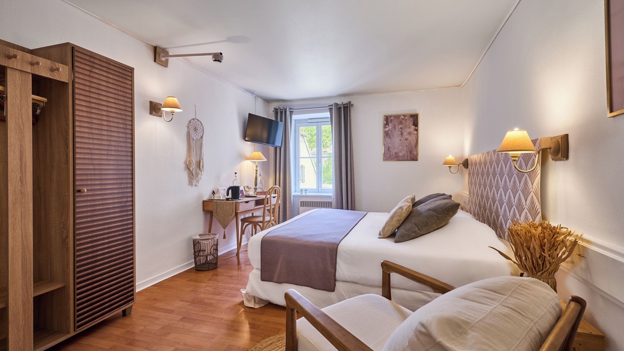 Photo of Bedroom in Montbeliard