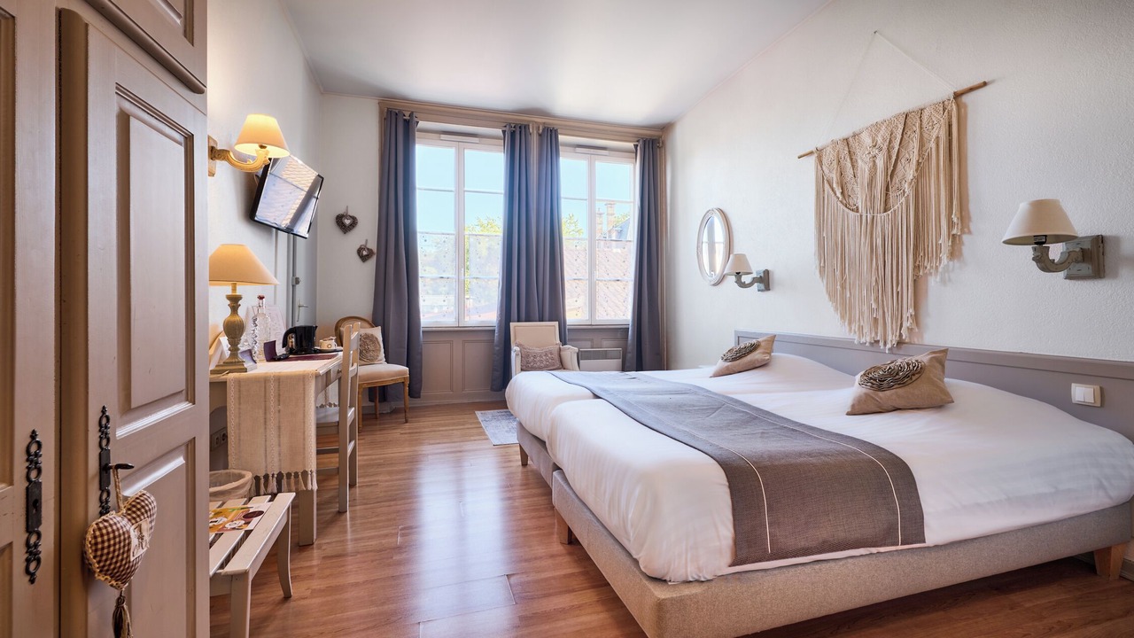Photo of Bedroom in Montbeliard