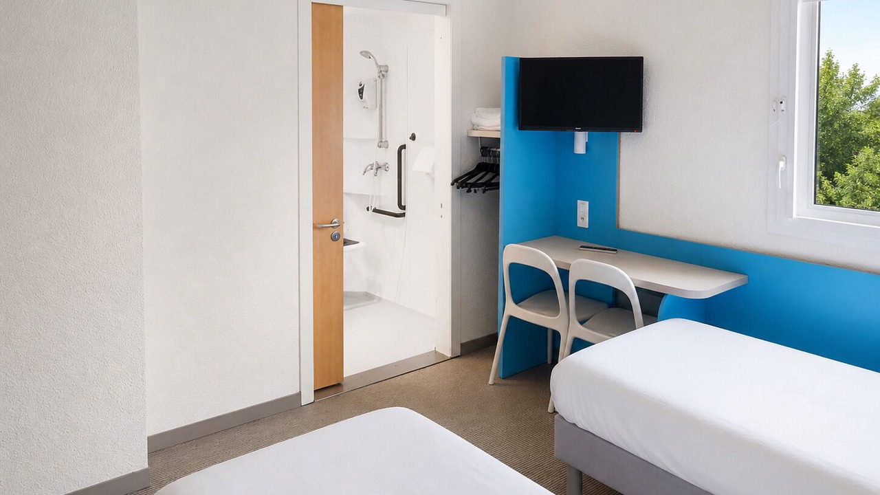 Photo of Bedroom in Villejust