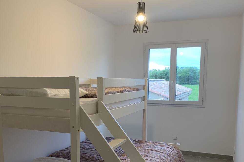 Photo of Bedroom in Donzere