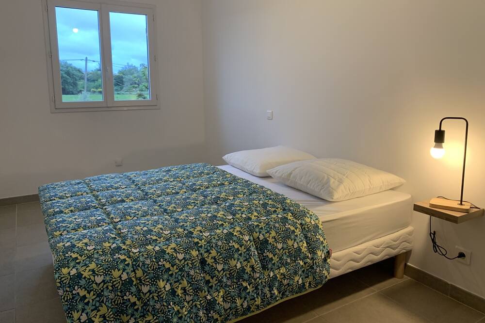 Photo of Bedroom in Donzere