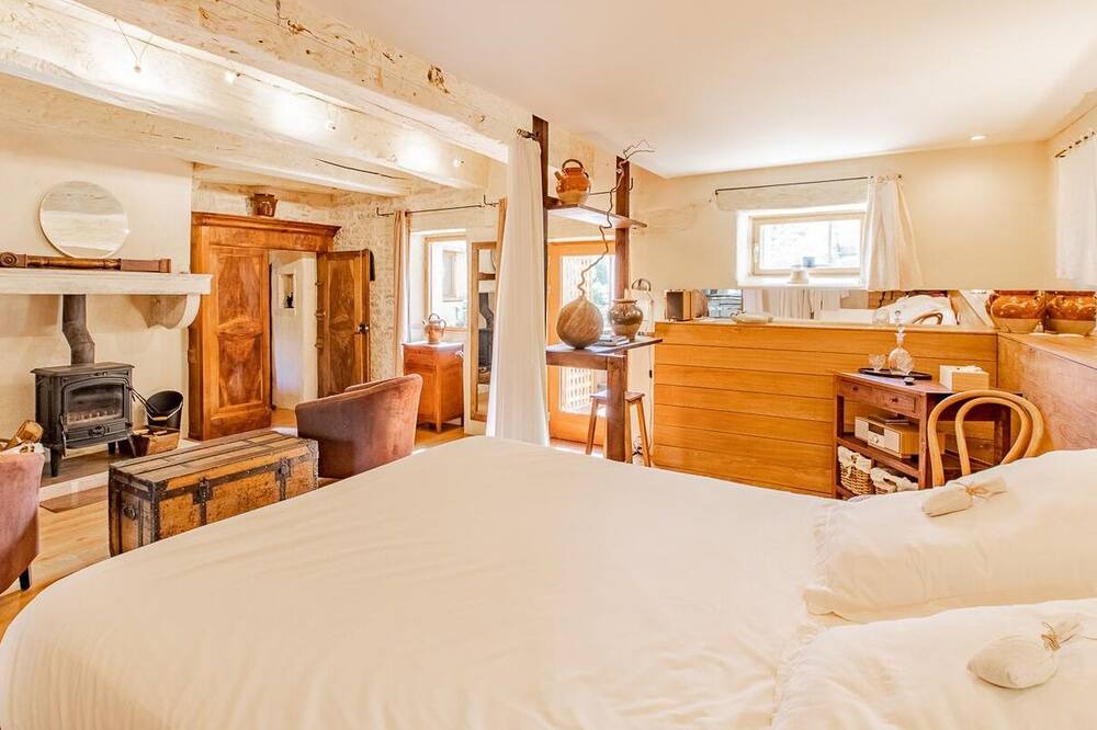 Photo of Bedroom in Blanot