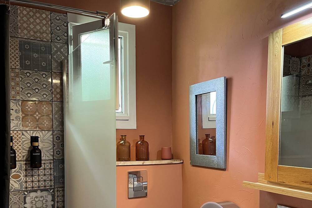 Photo of Bathroom in Rives
