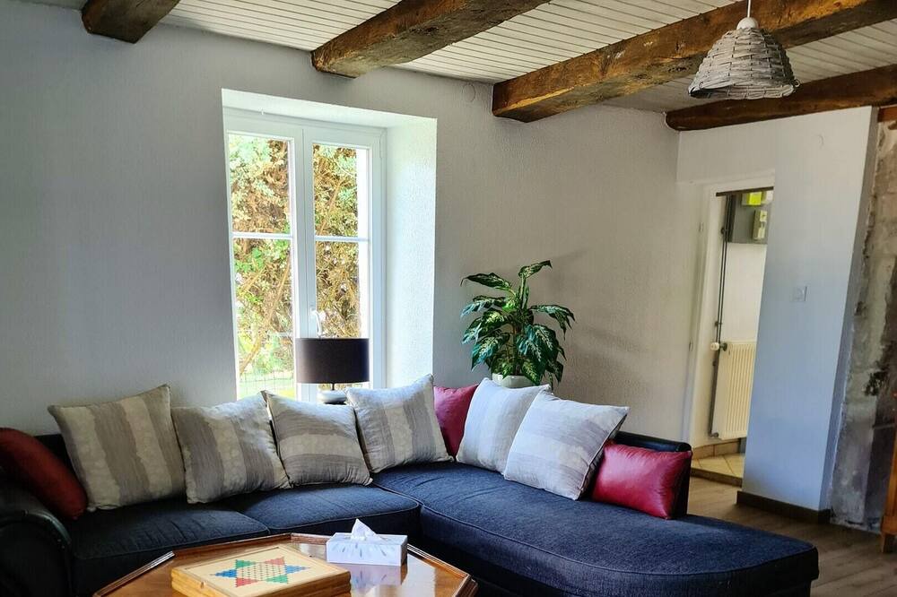 Photo of Livingroom in Velorcey