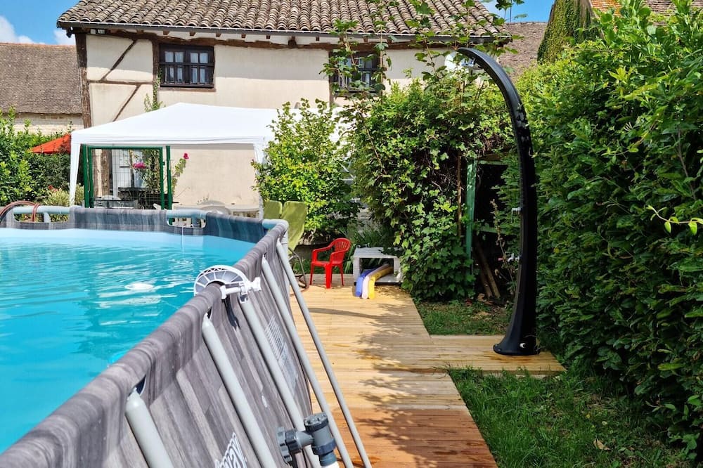 Photo of Outdoor in Gigny-sur-Saone