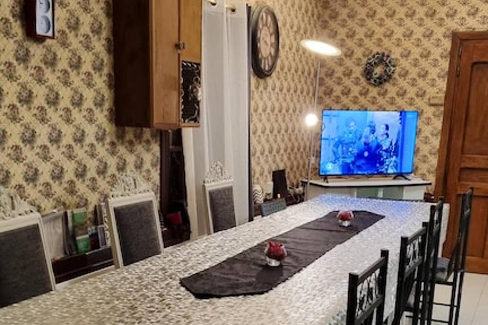 Photo of Livingroom in Gigny-sur-Saone