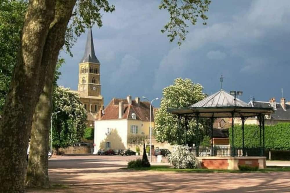 Photo of Outdoor in Charolles