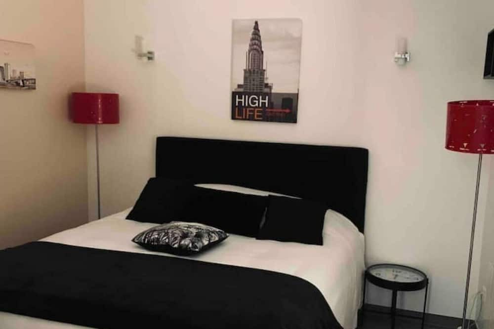Photo of Bedroom in Charolles