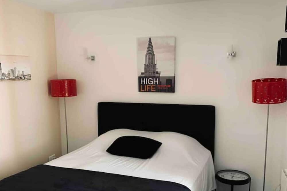 Photo of Bedroom in Charolles