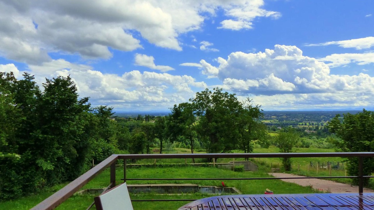 Photo of Outdoor in Abrest