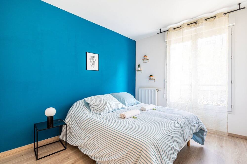 Photo of Bedroom in Chatillon