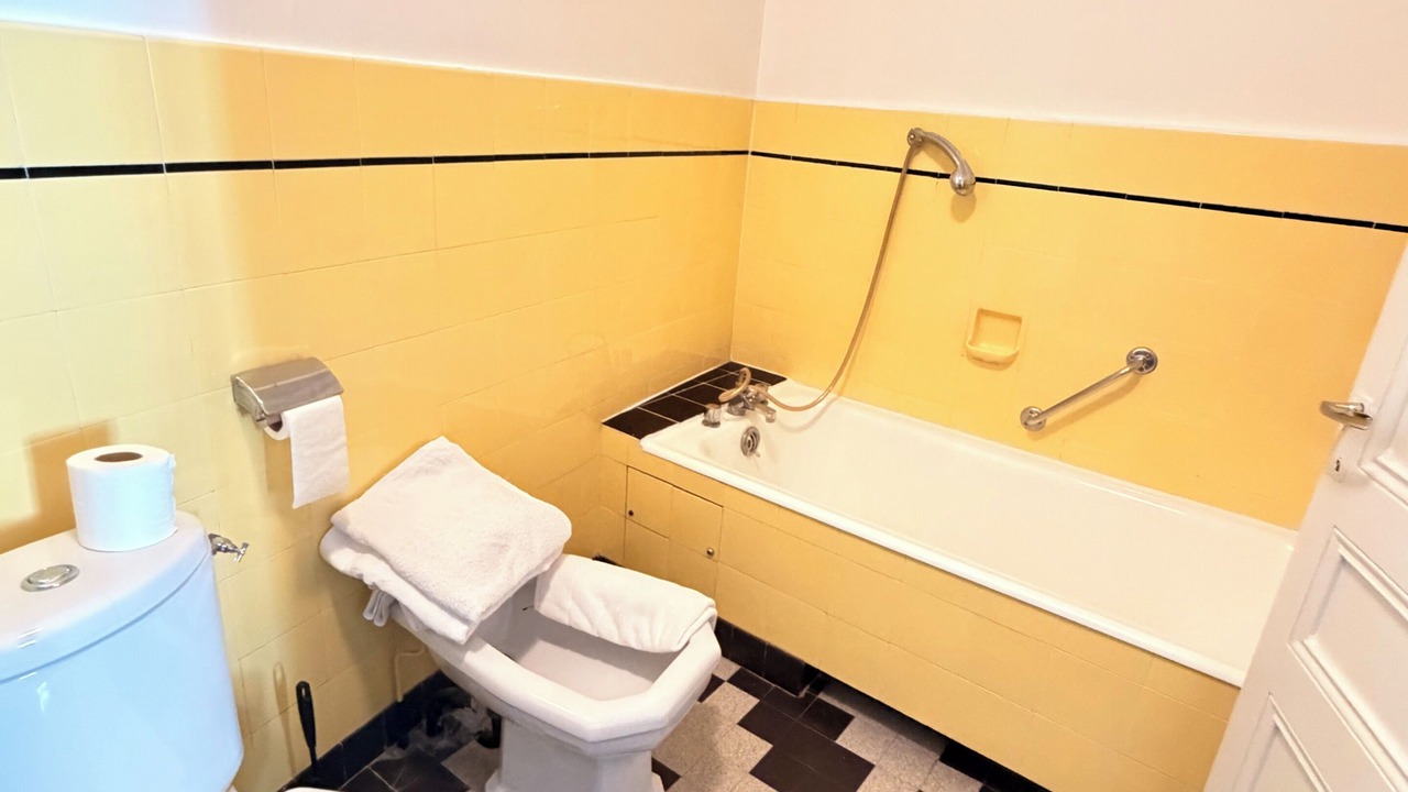 Photo of Bathroom in Poligny