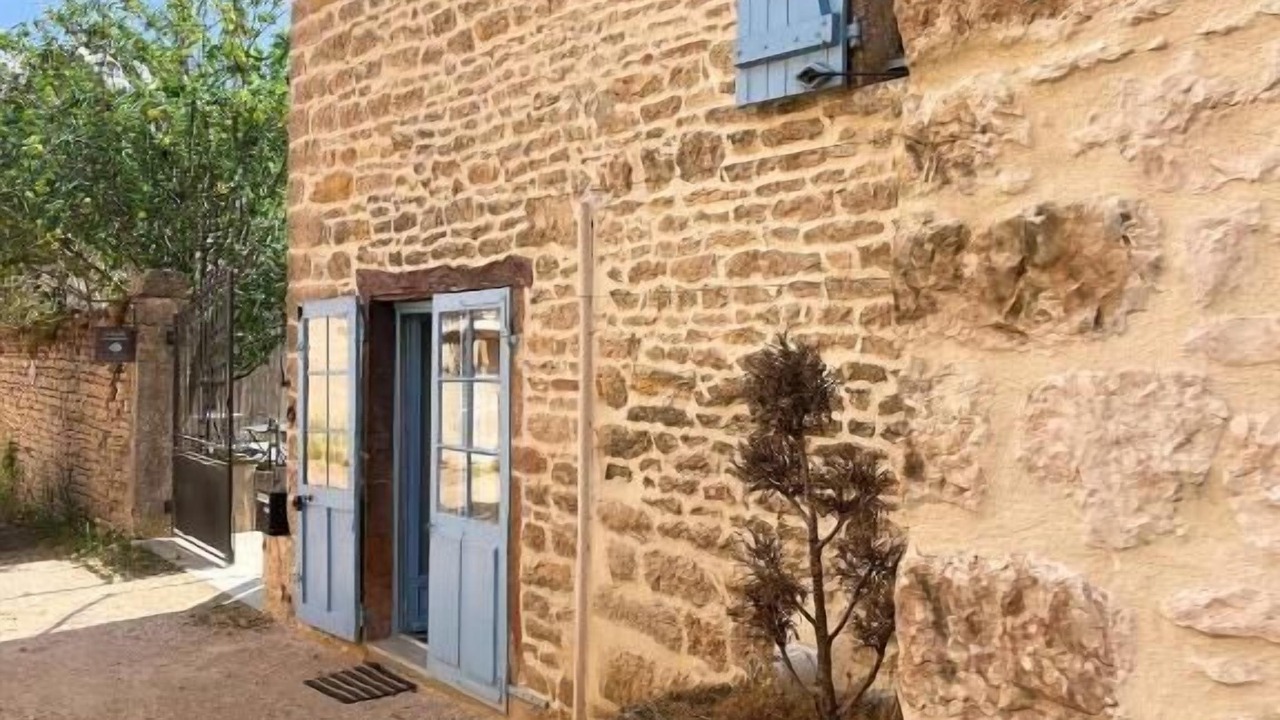 Photo of Outdoor in Fuisse