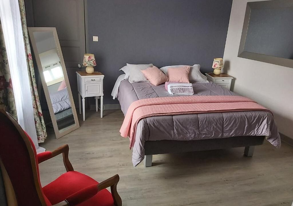 Photo of Bedroom in Aze