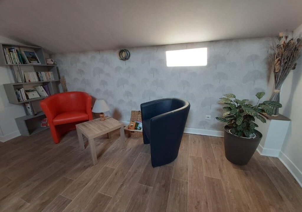 Photo of Bedroom in Aze